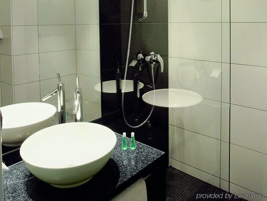 Hotel Motel One Dresden Am Zwinger