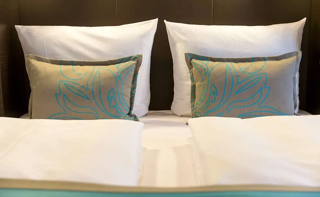 Hotel Motel One Dresden Am Zwinger